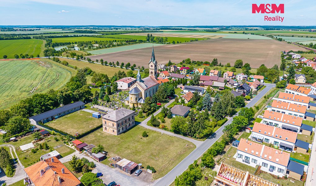 Prodej stavebního pozemku 618 m², Dvory – náhled fotky 12