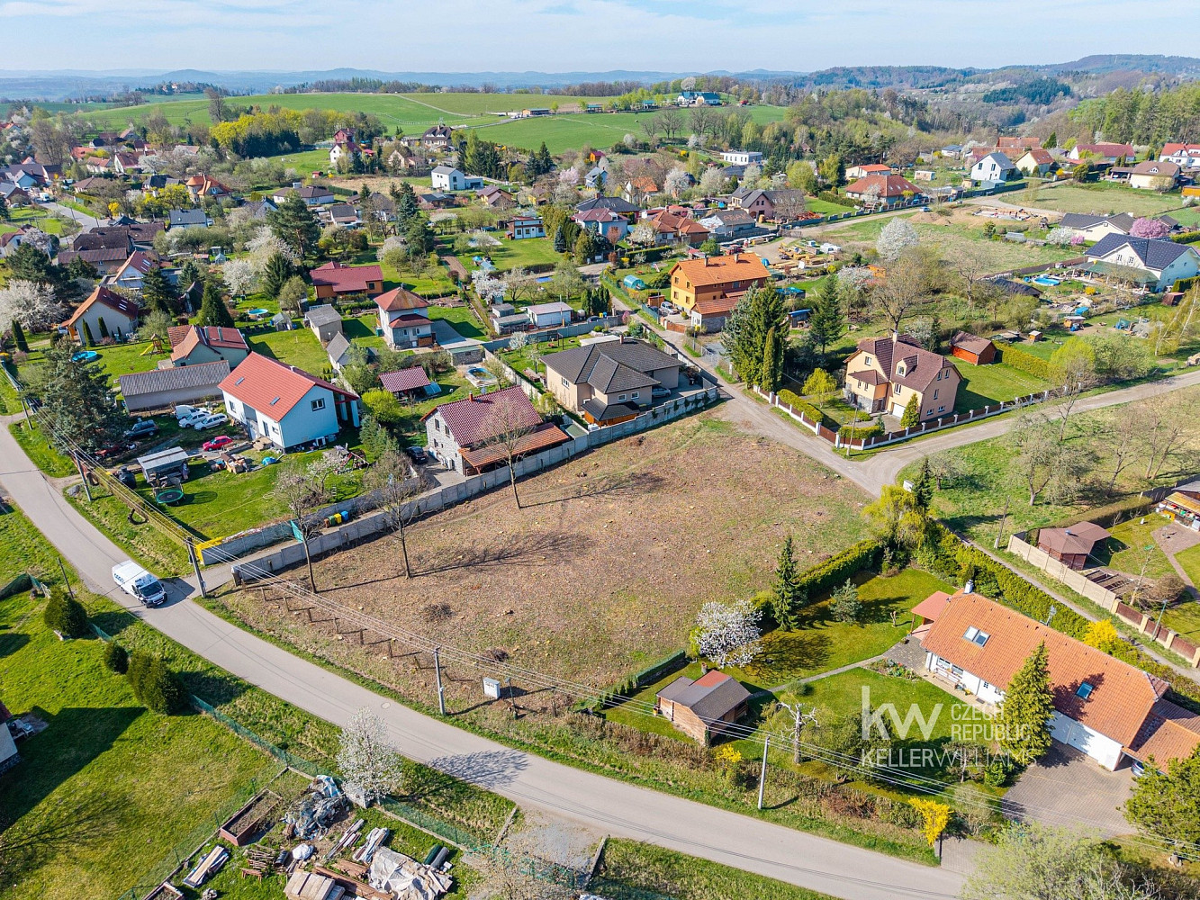 Prodej stavebního pozemku 1 069 m² – fotografie 2
