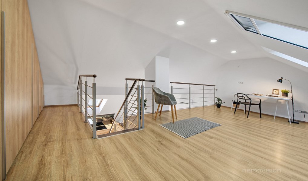 Prodej bytu 3+kk 103 m², Moravany – náhled fotky 12