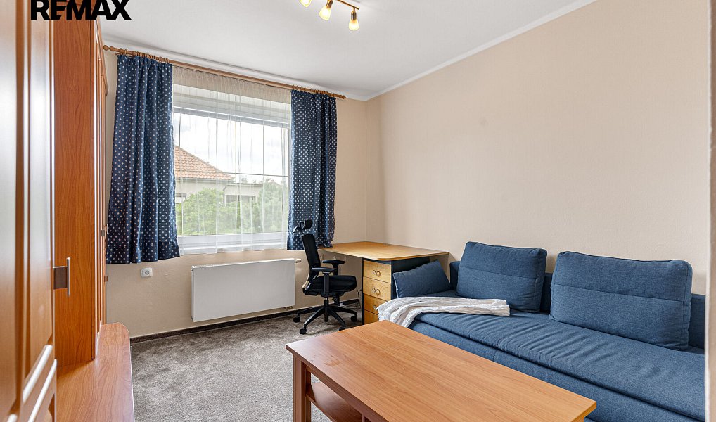 Prodej domu 186 m² s pozemkem 1 033 m², Uhlířské Janovice – náhled fotky 10