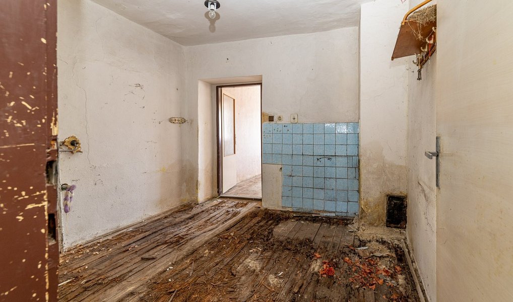 Prodej domu 227 m² s pozemkem 3 154 m², Křenovice – náhled fotky 7