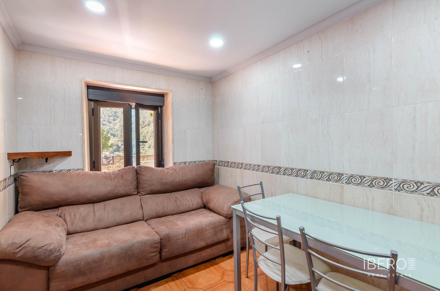 Prodej domu 734 m² s pozemkem 640 m²
