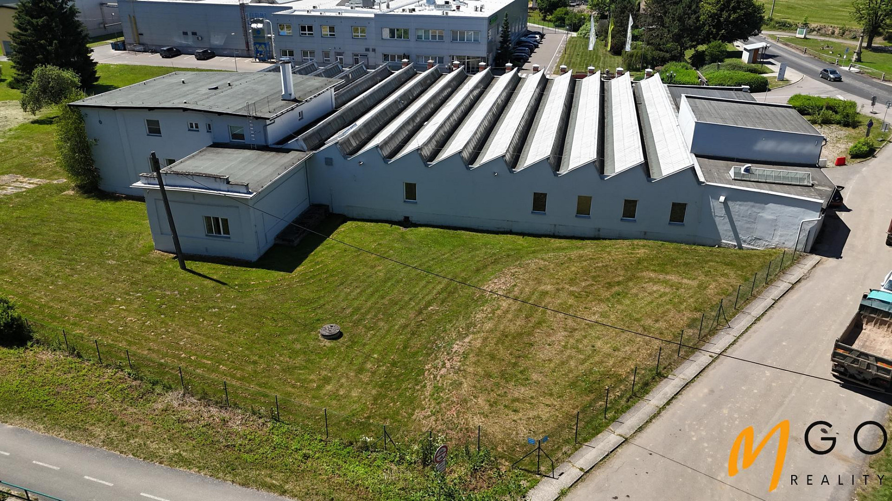 Prodej skladovacích prostor 2 550 m² — photo 4