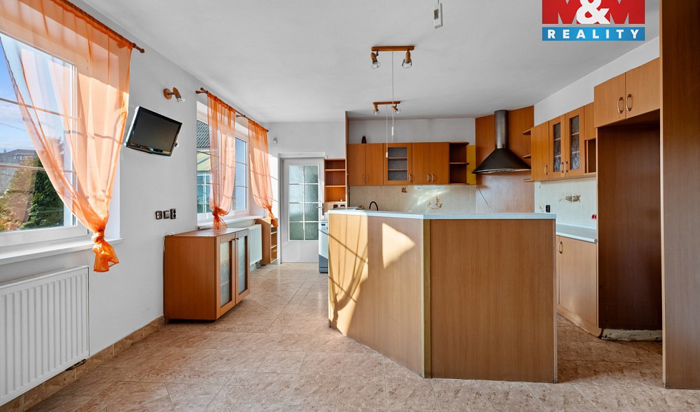 Prodej domu 280 m² s pozemkem 1 065 m², Vodochody – náhled fotky 23