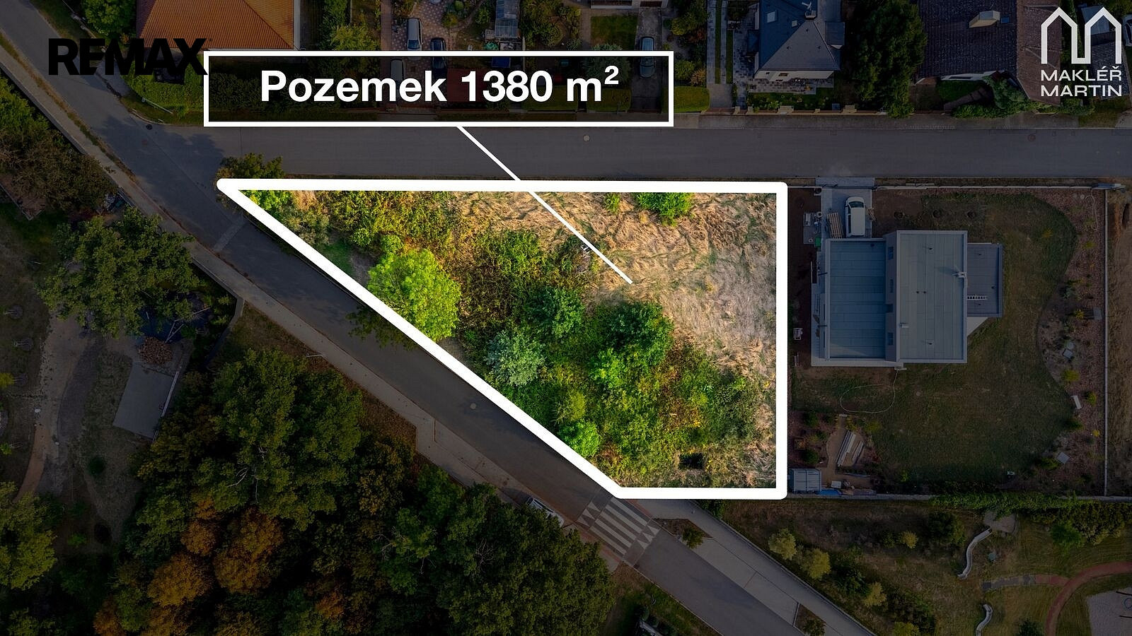 Prodej stavebního pozemku 1 380 m² – fotografie 3