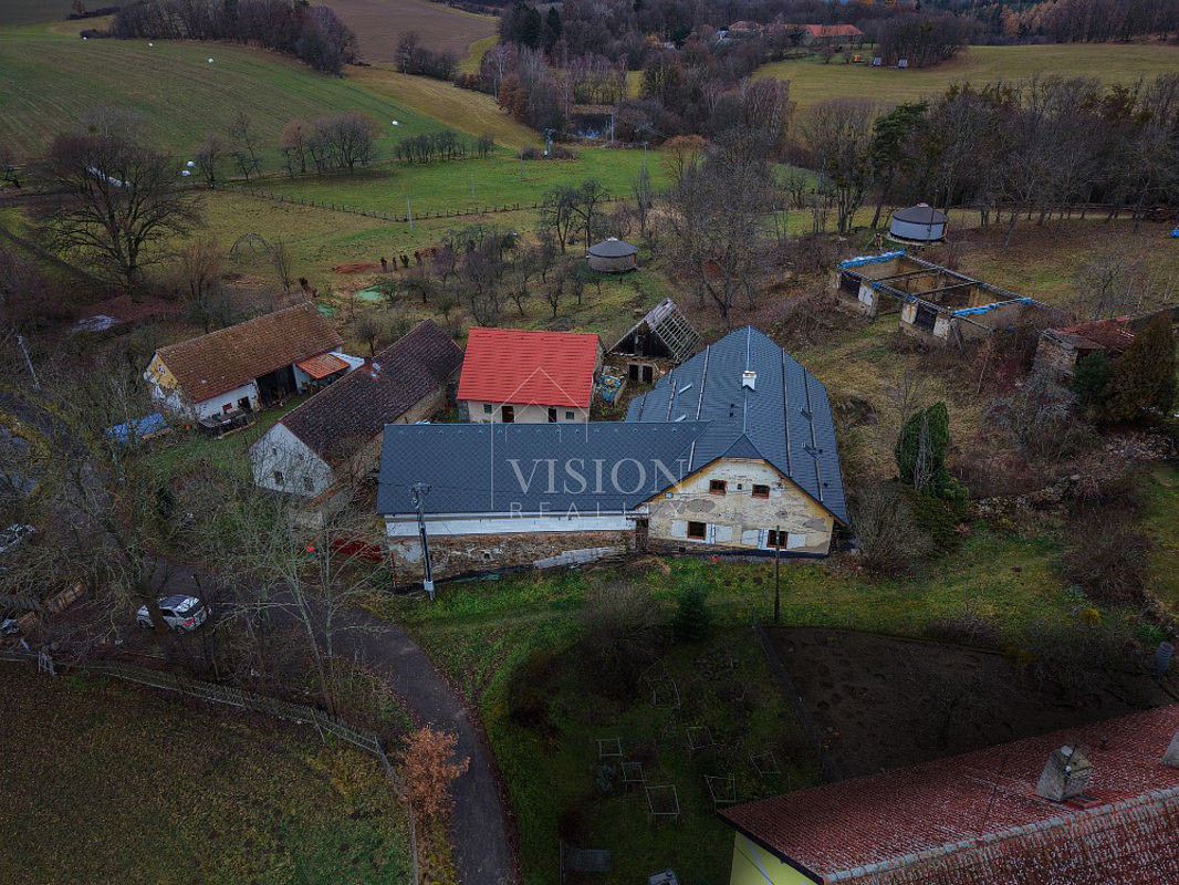 Prodej domu 413 m² s pozemkem 3 000 m²