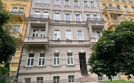 Prodej obchodních prostor 69 m², Sadová, Karlovy Vary