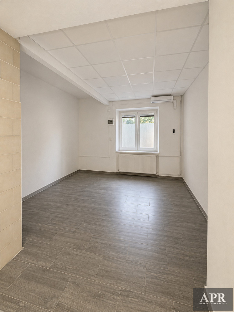 Pronájem obchodních prostor 54 m² – fotografie 5