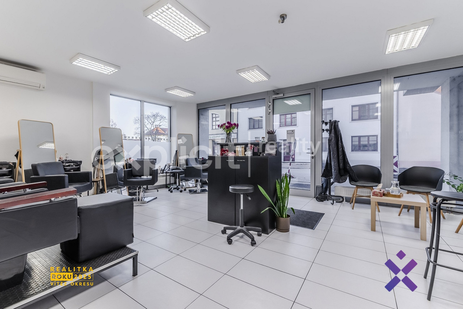 Pronájem obchodních prostor 48 m²
