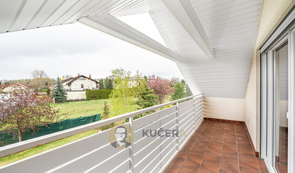 Prodej domu 488 m² s pozemkem 1 376 m², Jesenice – náhled fotky 53