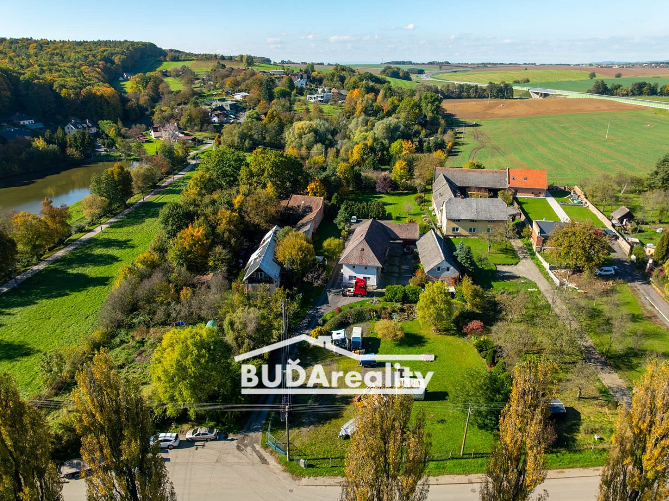 Prodej domu 612 m² s pozemkem 4 211 m² — photo 2