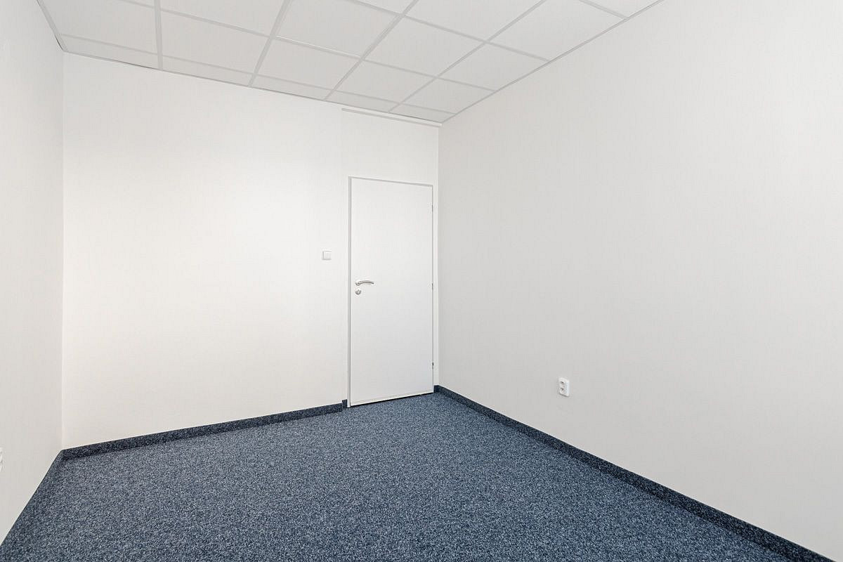 Pronájem kanceláře 30 m² – fotografie 5
