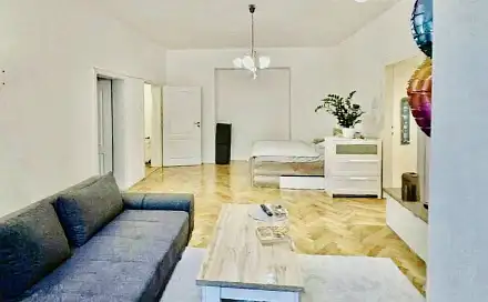 Pronájem bytu 2+1 67 m², Ludovíta Štúra, Hradec Králové