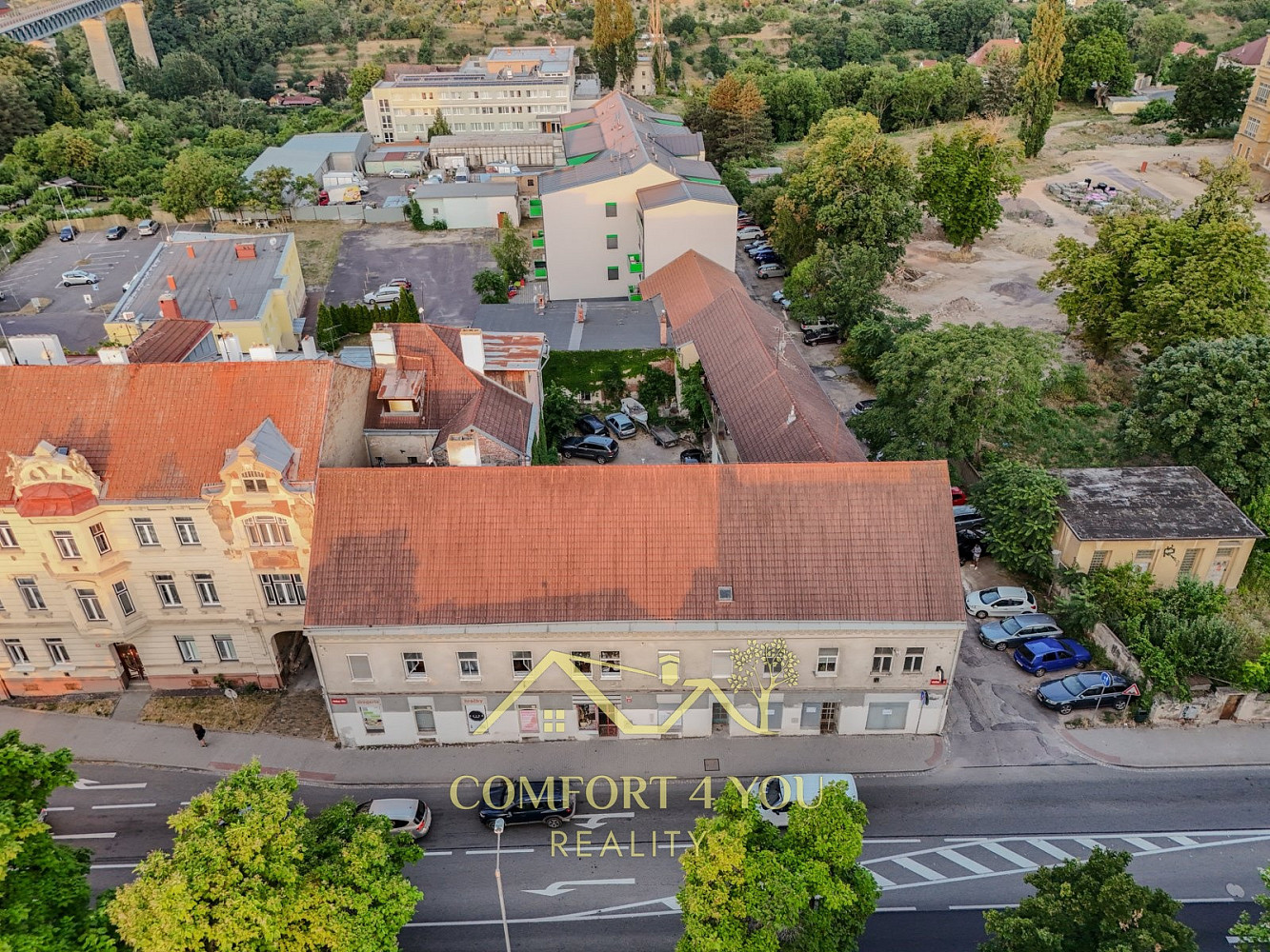 Prodej nájemního domu, činžáku 1 250 m² – fotografie 2