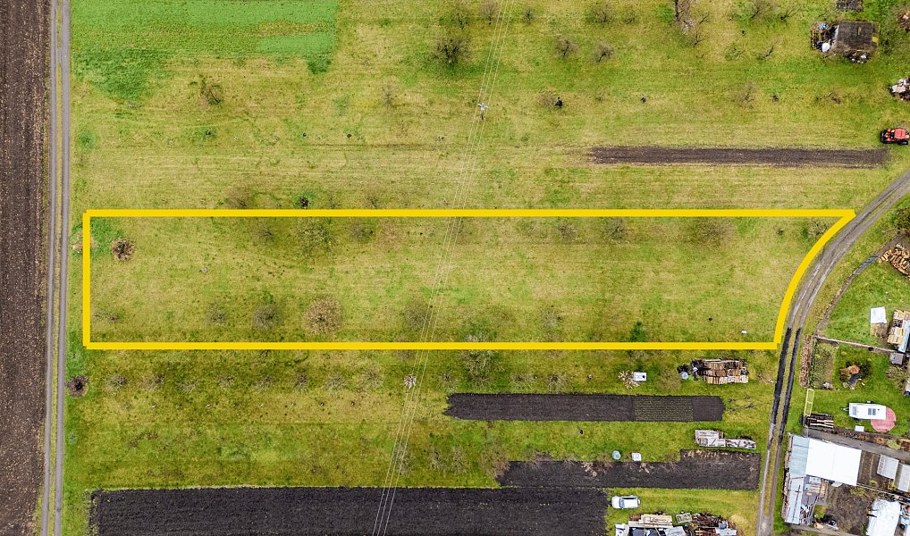 Prodej stavebního pozemku 2 118 m², Roštění – náhled fotky 2