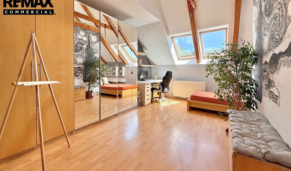 Prodej domu 225 m² s pozemkem 439 m², Praha – náhled fotky 14