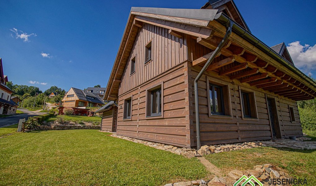 Prodej chaty/chalupy 249 m² s pozemkem 829 m², Staré Město – náhled fotky 8