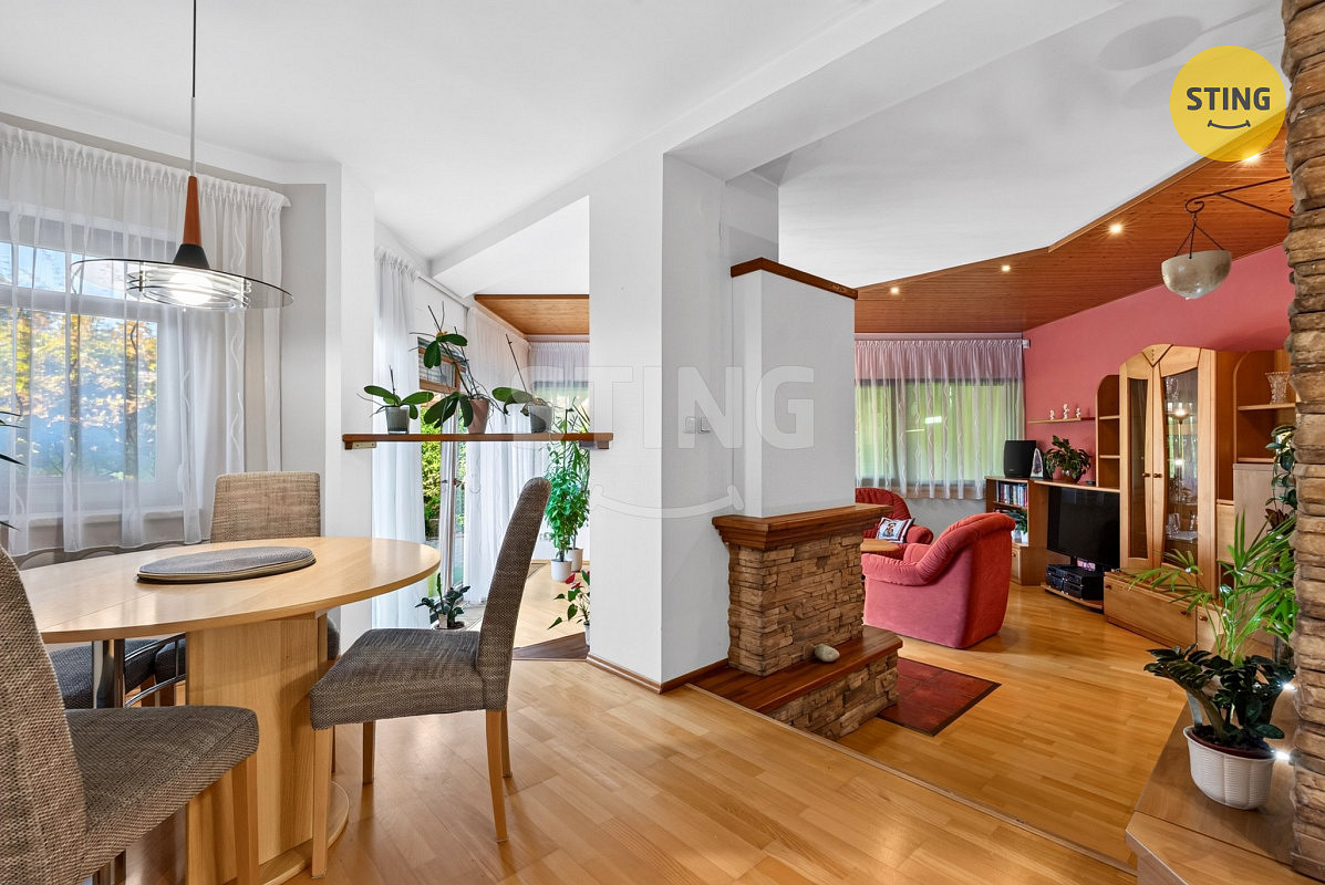 Prodej domu 215 m² s pozemkem 1 157 m² – fotografie 4