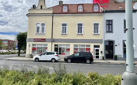 Pronájem bytu 2+kk 45 m², Komenského náměstí, Louny