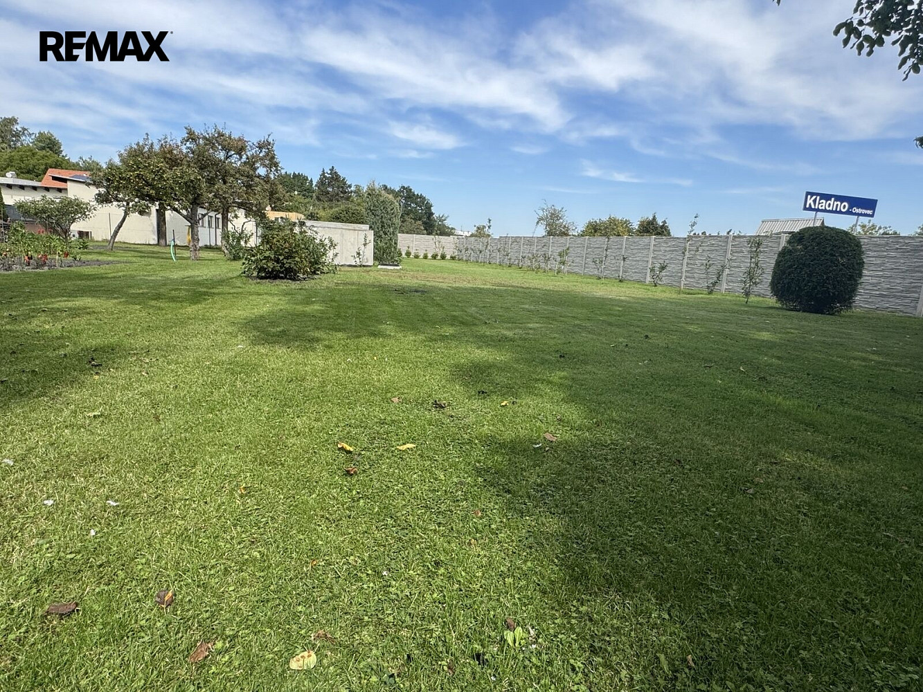 Prodej stavebního pozemku 1 582 m² – fotografie 2