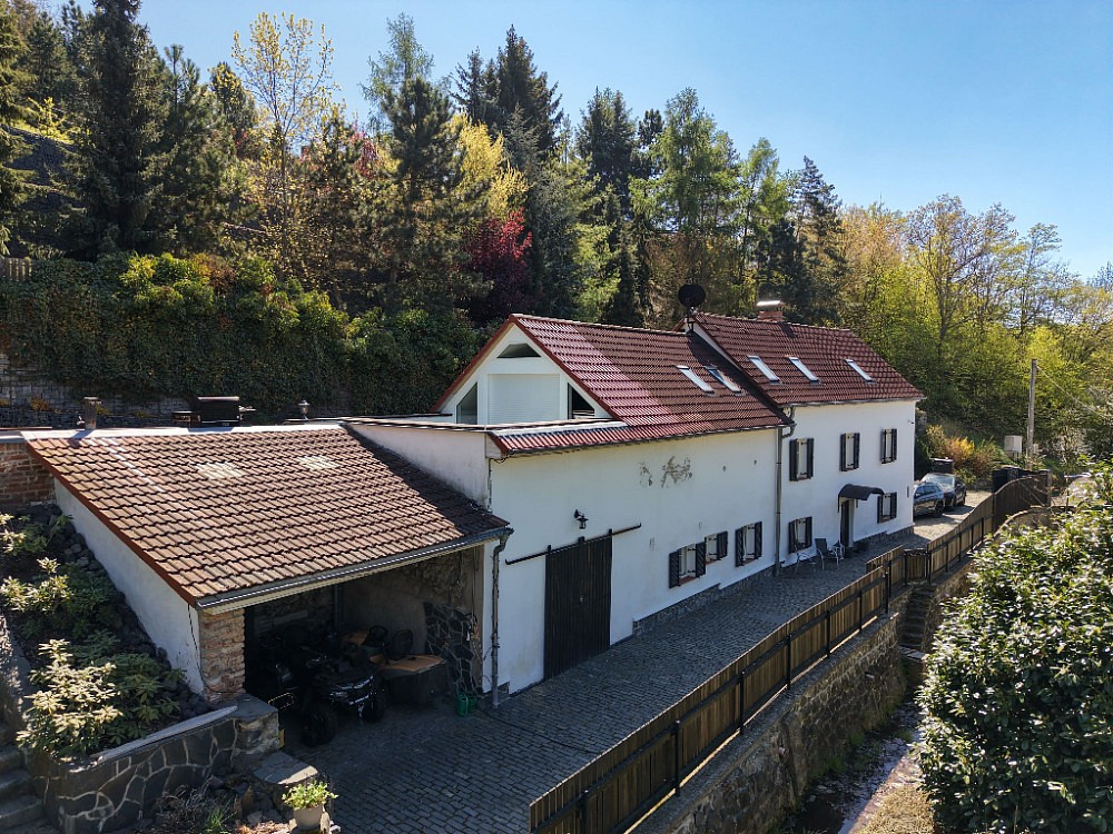 Prodej domu 262 m² – pohled 2