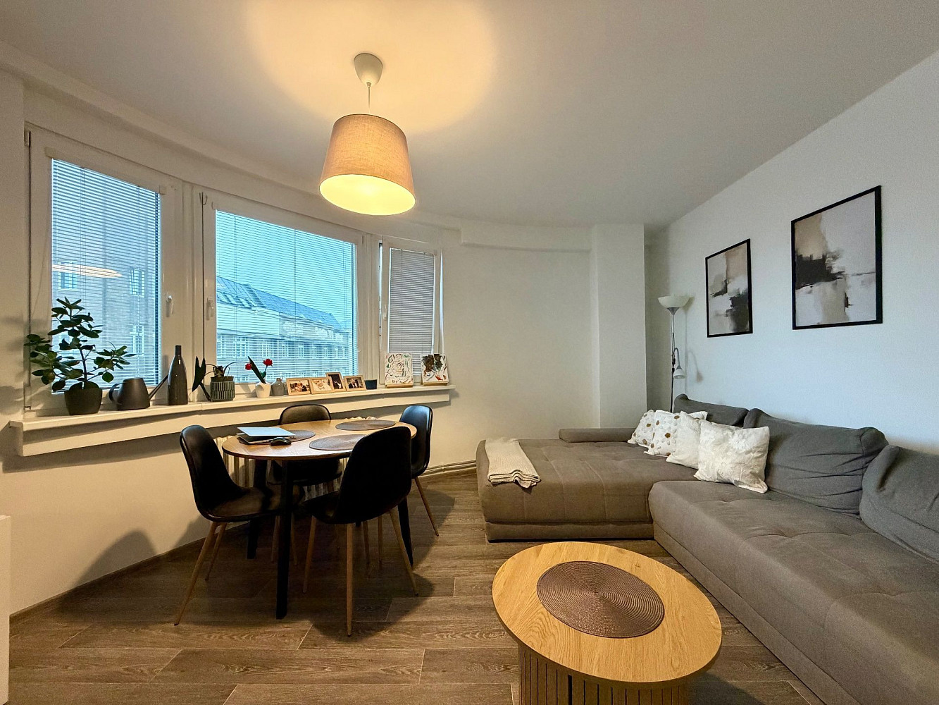 Pronájem bytu 3+kk 70 m² – pohled 3