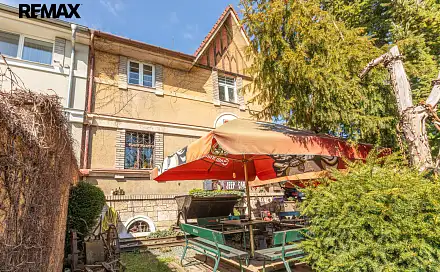 Prodej domu 210 m² s pozemkem 885 m², Pod lipkami, Praha 5 - Smíchov