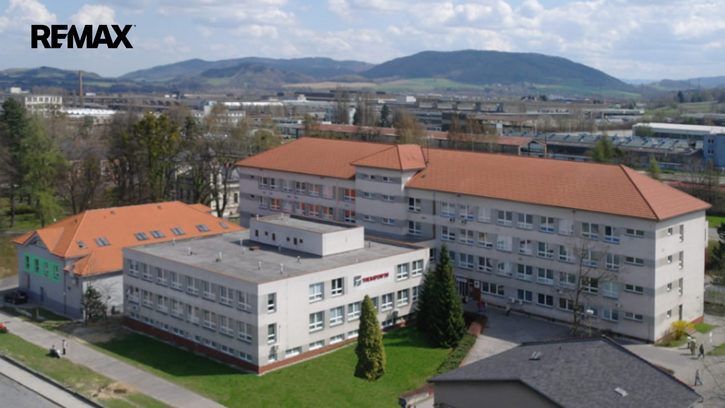 Pronájem komerčního objektu (jiného typu) 35 m²