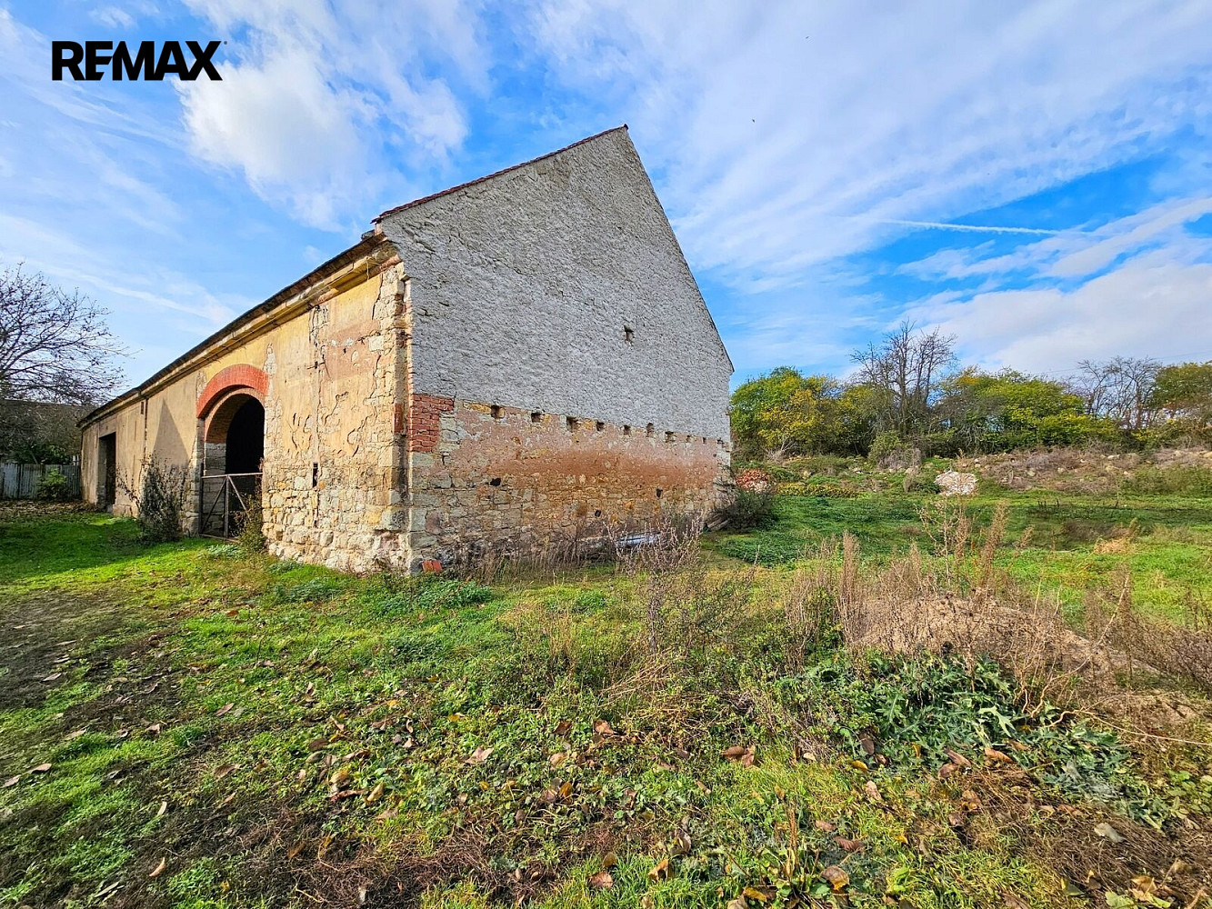 Prodej stavebního pozemku 2 886 m² – fotografie 3