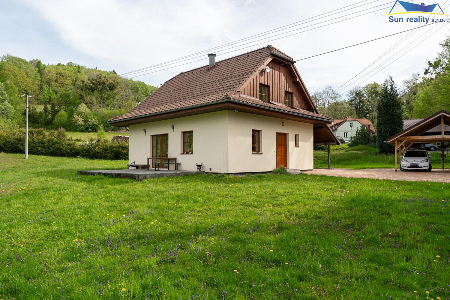 Prodej domu 180 m² s pozemkem 2 195 m²