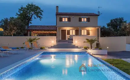 Prodej domu 180 m² s pozemkem 180 m², Fažana, Chorvatsko