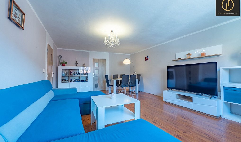 Prodej domu 216 m² s pozemkem 221 m², Hostouň – náhled fotky 10