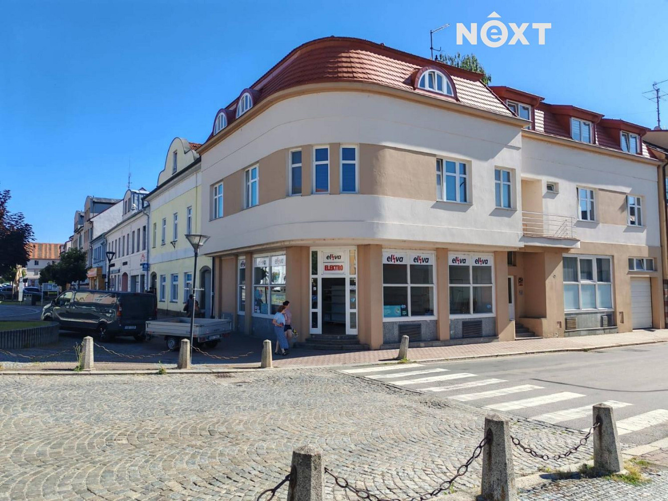 Pronájem obchodních prostor 100 m²