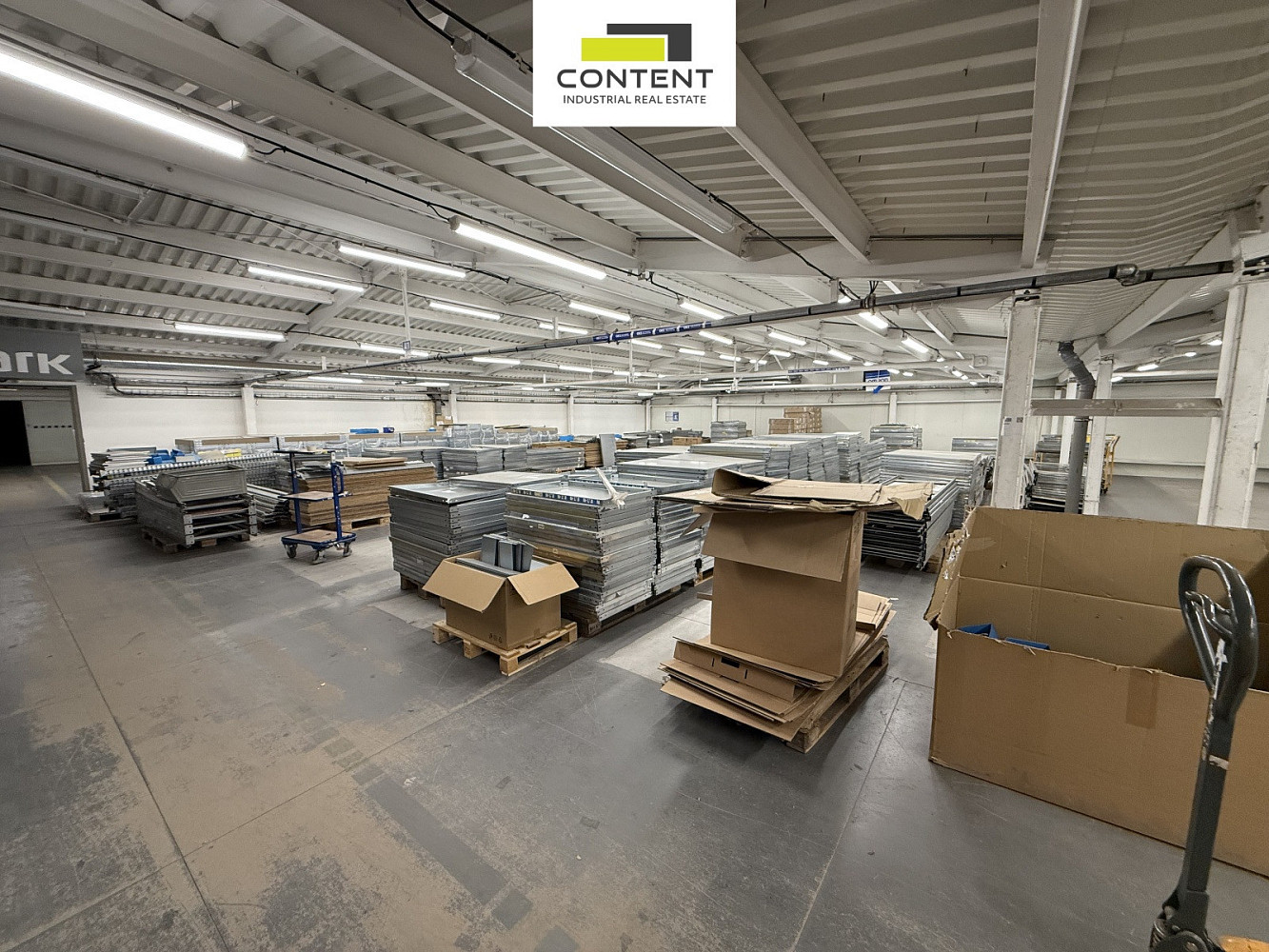 Pronájem skladovacích prostor 2 235 m²