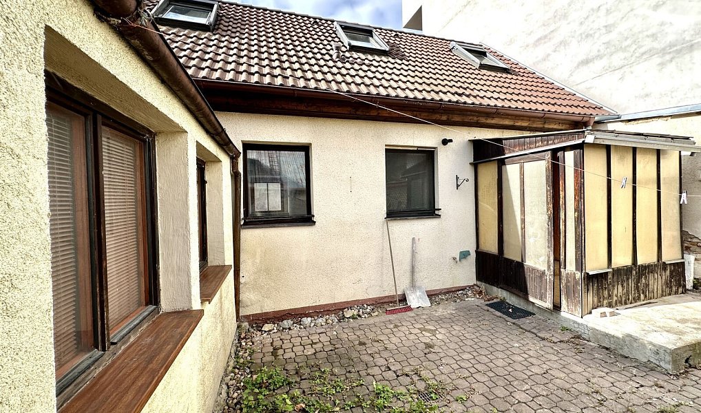 Prodej domu 104 m² s pozemkem 112 m², Praha – fotka 1 z 16