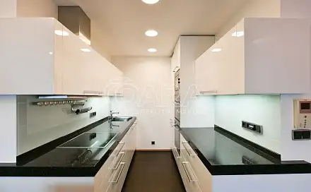 Pronájem bytu 3+kk 90 m²