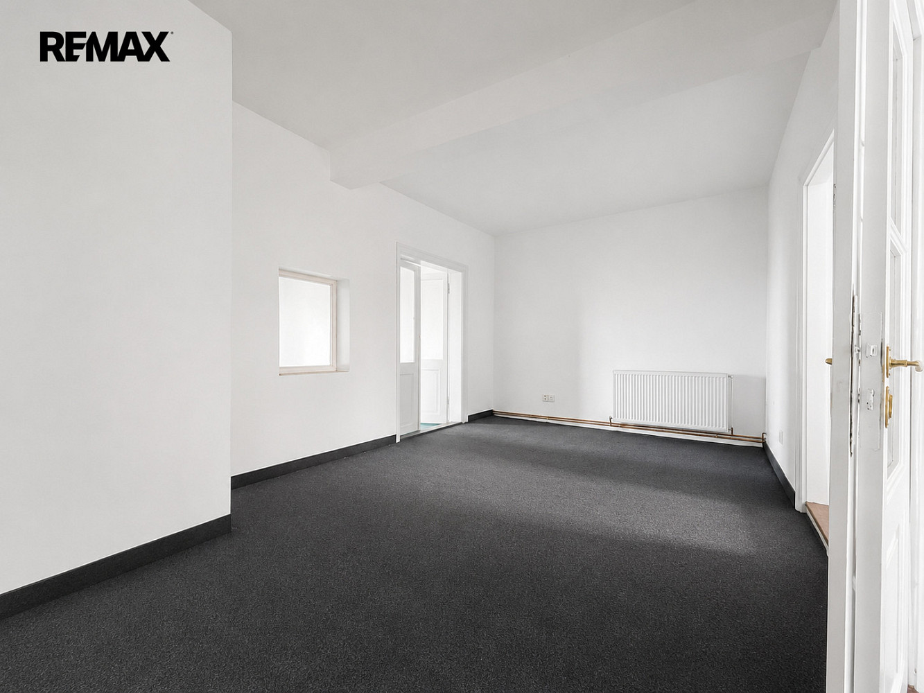 Pronájem kanceláře 115 m² – fotografie 3