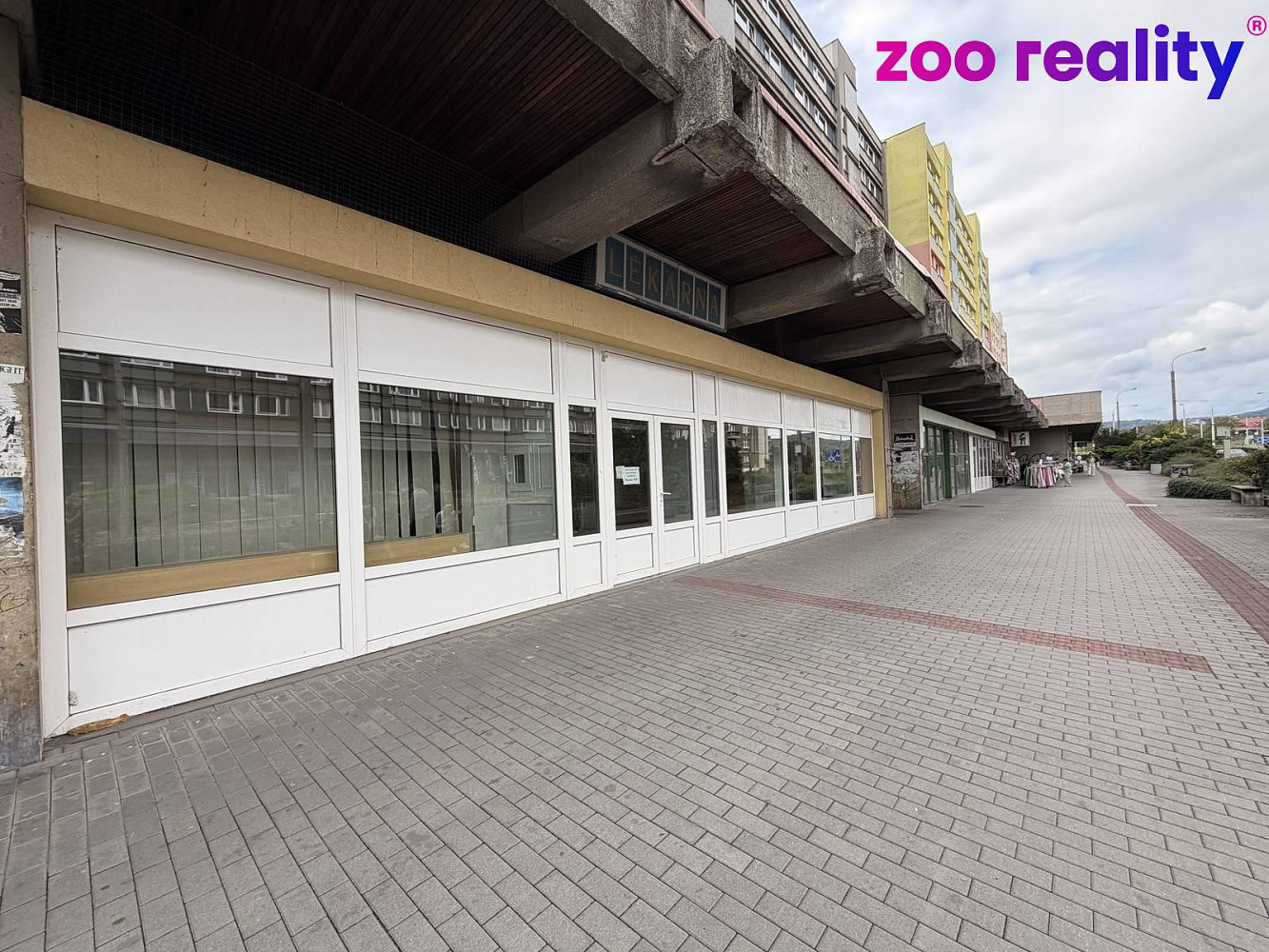 Pronájem obchodních prostor 387 m²