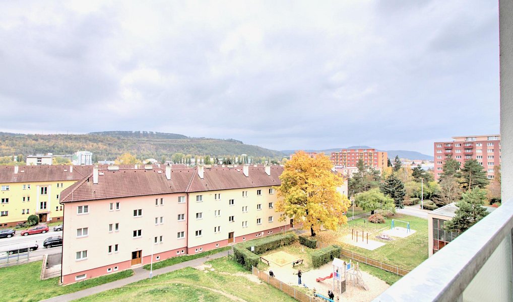 Pronájem bytu 3+1 68 m², Beroun – náhled fotky 2