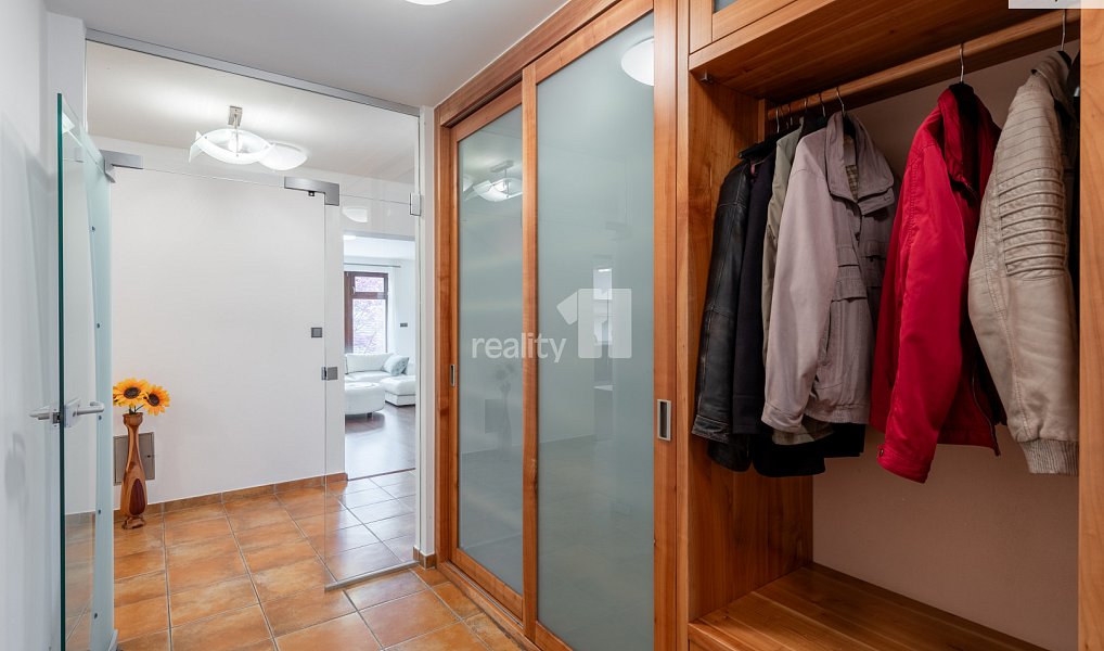 Prodej domu 432 m² s pozemkem 1 354 m², Praha – náhled fotky 19