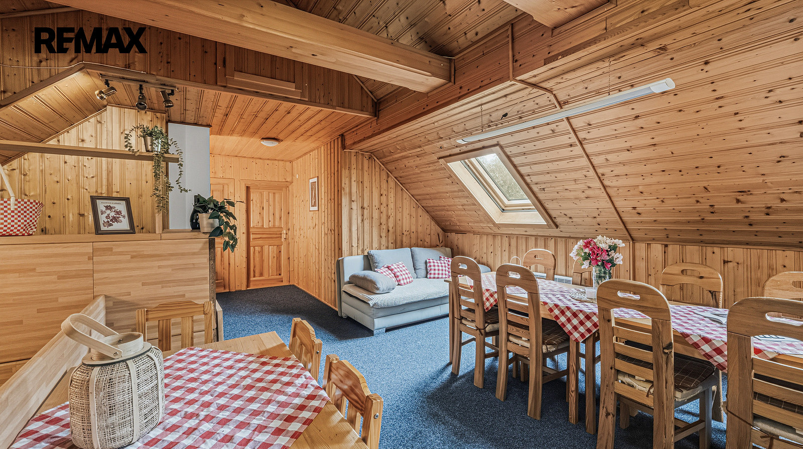 Prodej ubytovacího objektu 264 m² – fotografie 3