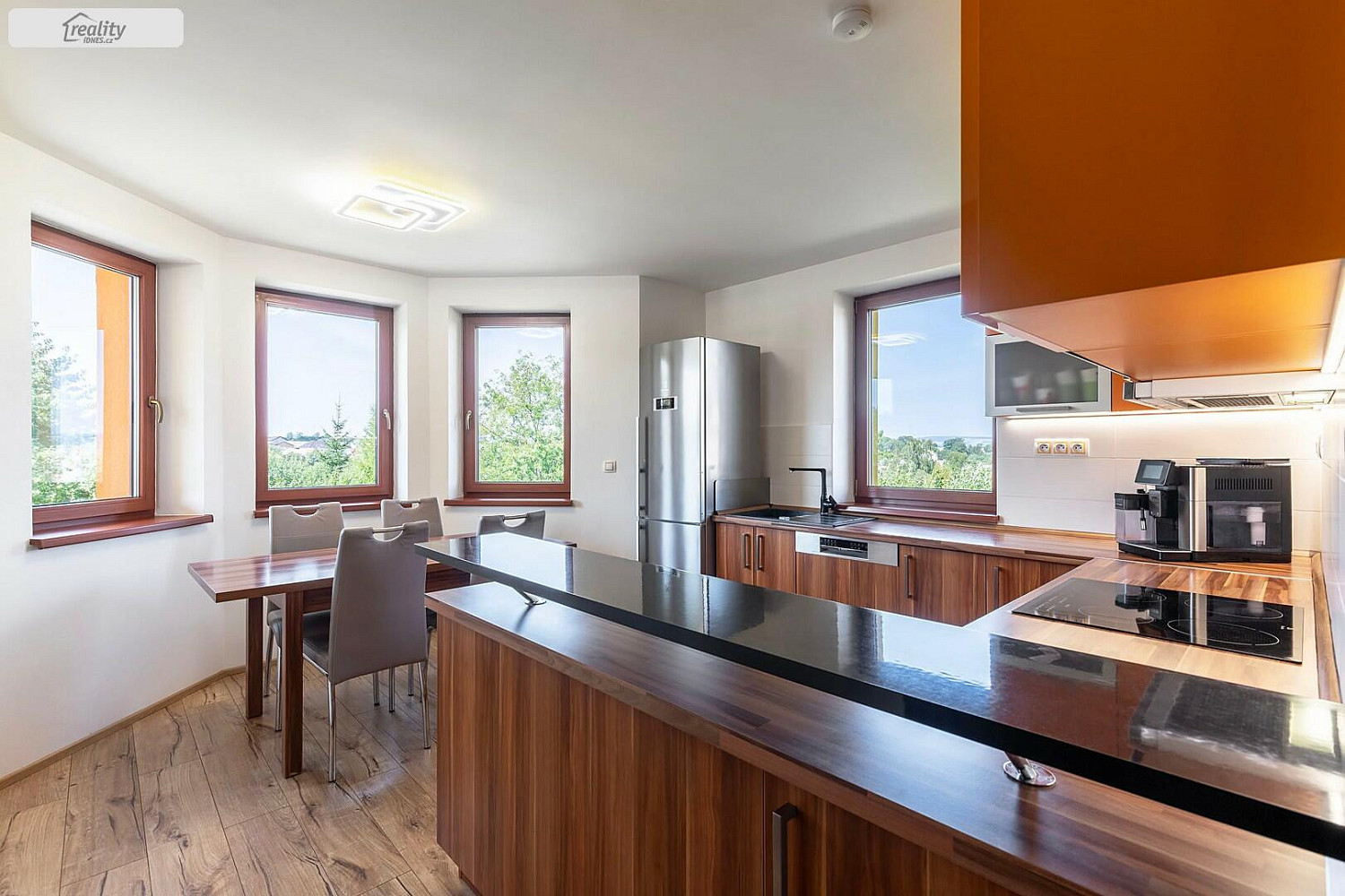 Prodej domu 229 m² s pozemkem 791 m²