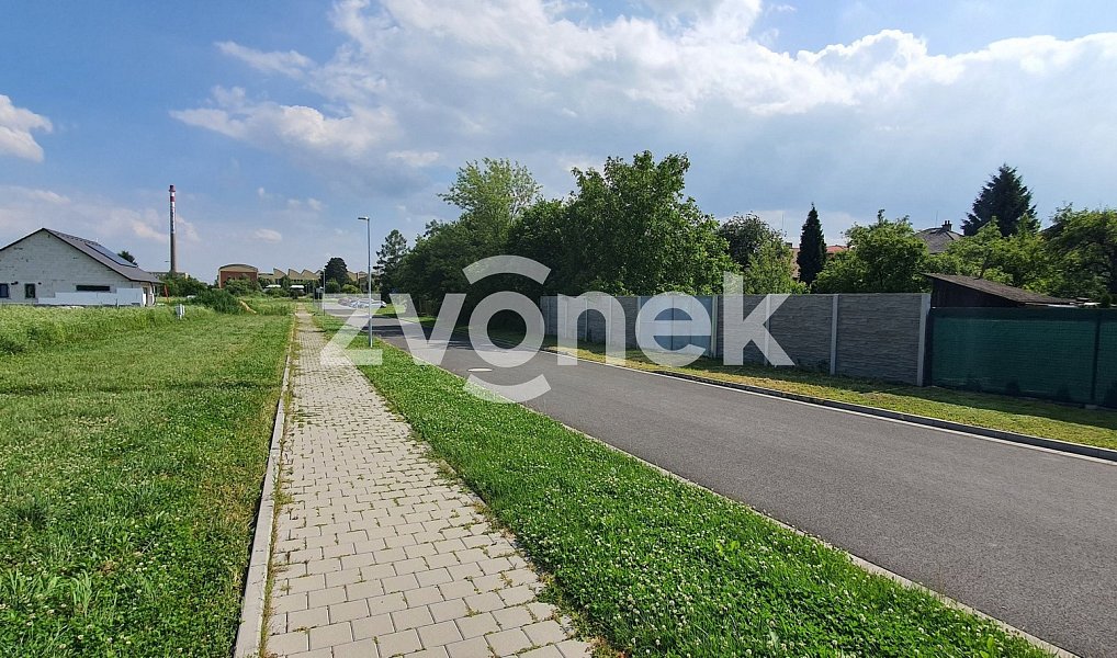 Prodej stavebního pozemku 1 070 m², Hulín – náhled fotky 7