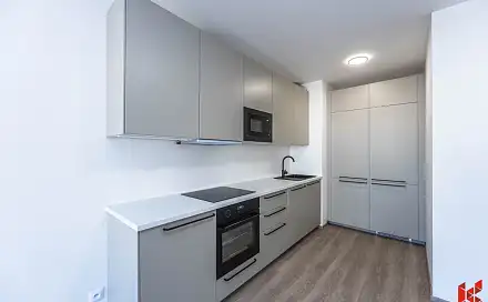 Pronájem bytu 2+kk 53 m², Praha 3 - Vysočany