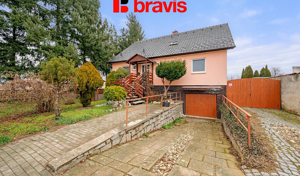Prodej domu 102 m² s pozemkem 1 688 m², Ořechov – fotka 1 z 31