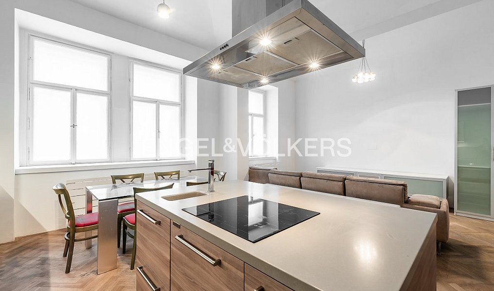 Pronájem bytu 3+kk 78 m², Praha – náhled fotky 2