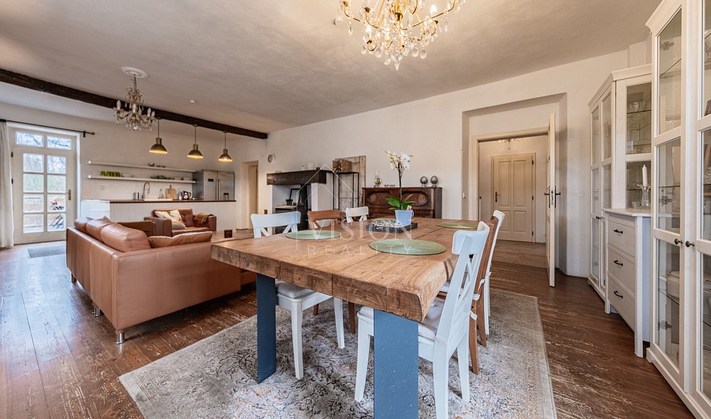 Prodej domu 190 m² s pozemkem 1 831 m², Kolinec – náhled fotky 7