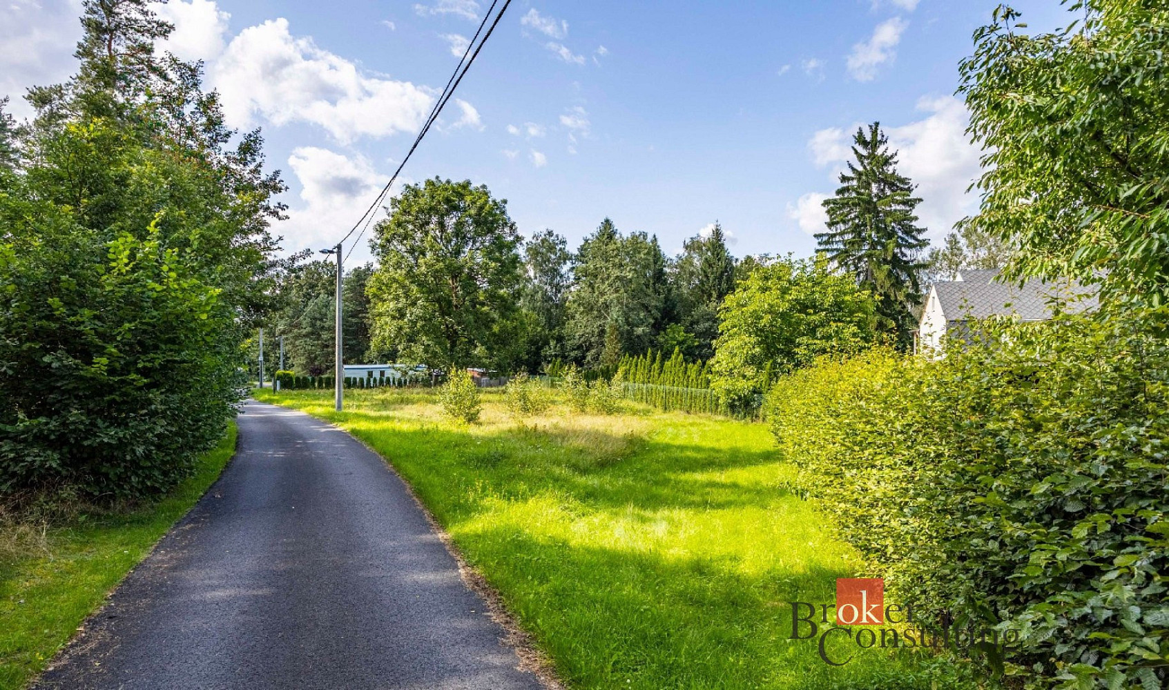 Prodej stavebního pozemku 896 m² – fotografie 3