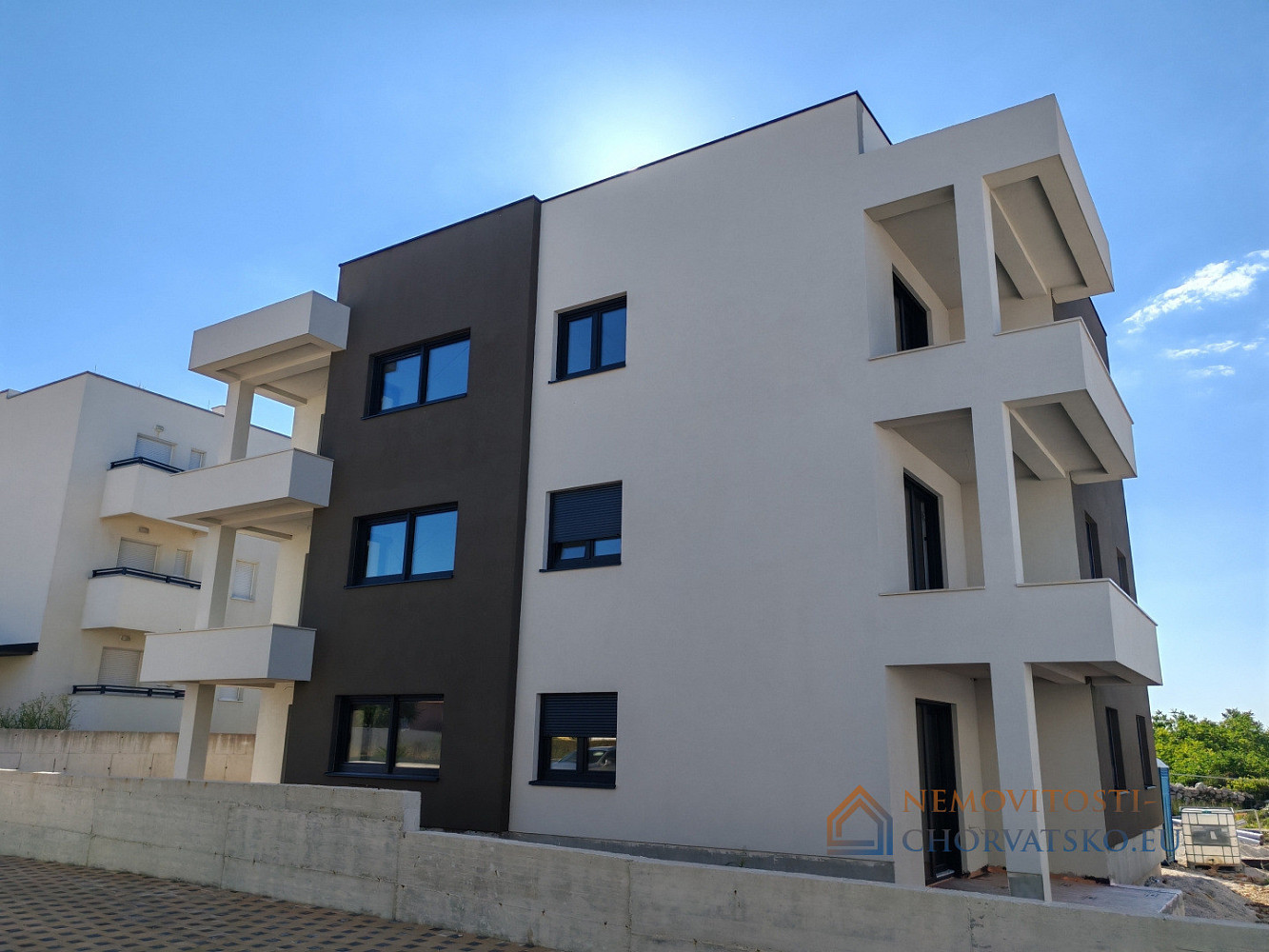 Prodej bytu 2+kk 77 m², Ražanac