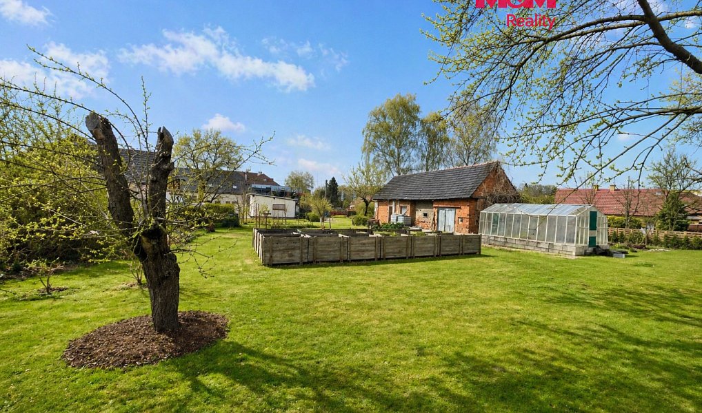 Prodej stavebního pozemku 706 m², Kunín – fotka 1 z 5